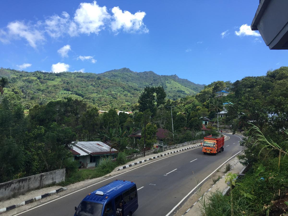 Bintang By Tobias Lodge Cafe & Restaurant Kelimutu Exterior photo